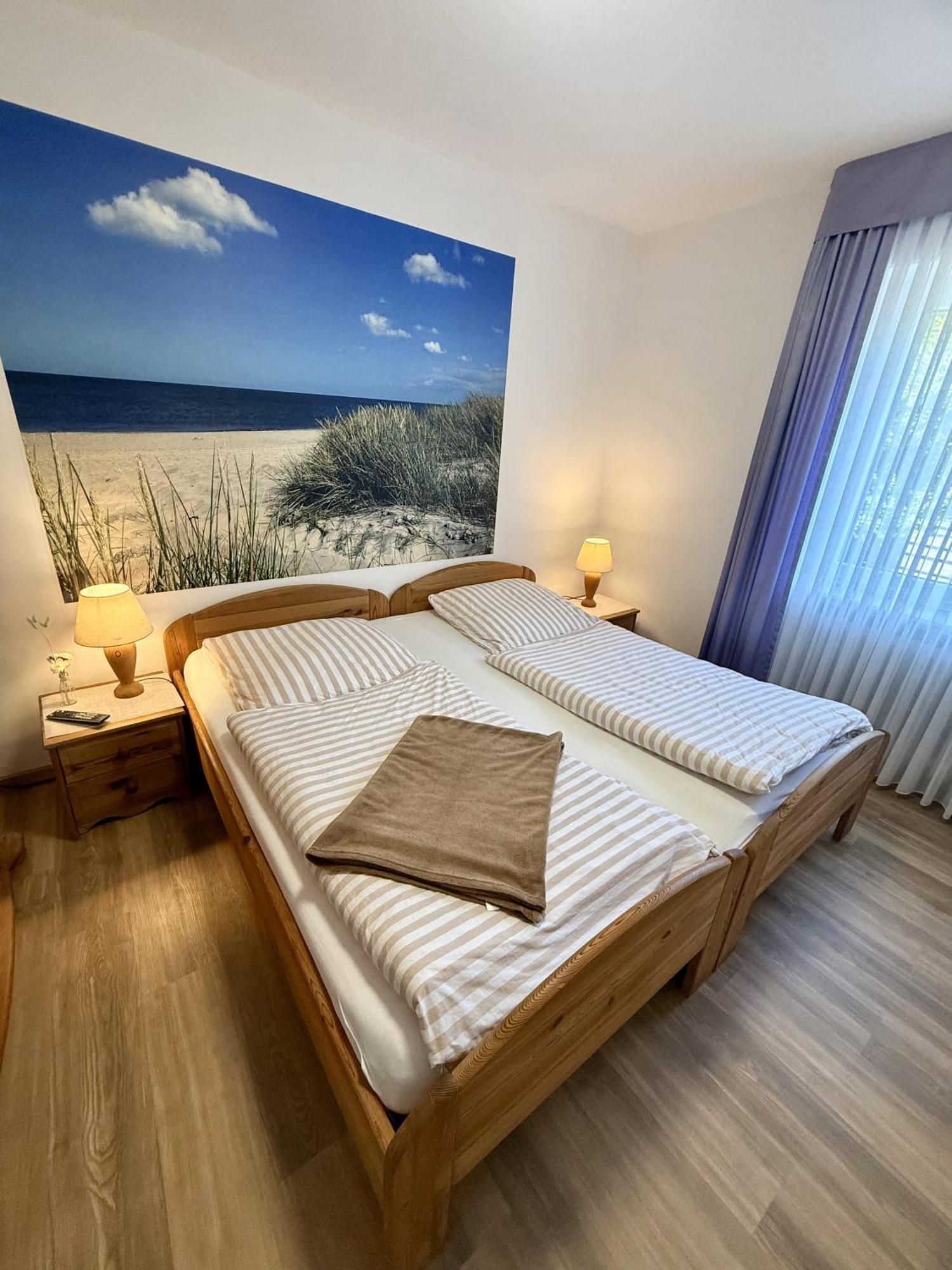 Ferienhaus Blinkfuer Neuharlingersiel Ngoại thất bức ảnh